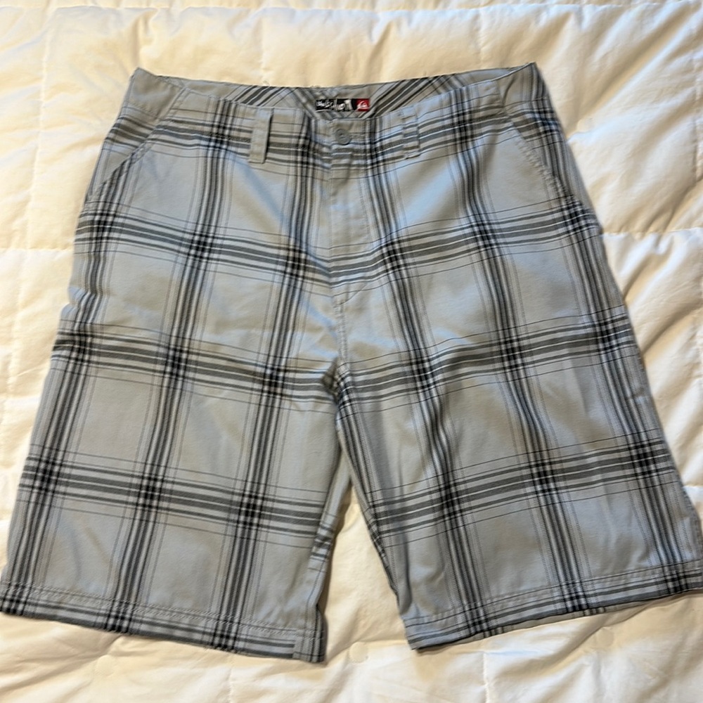 Quicksilver plaid men’s shorts